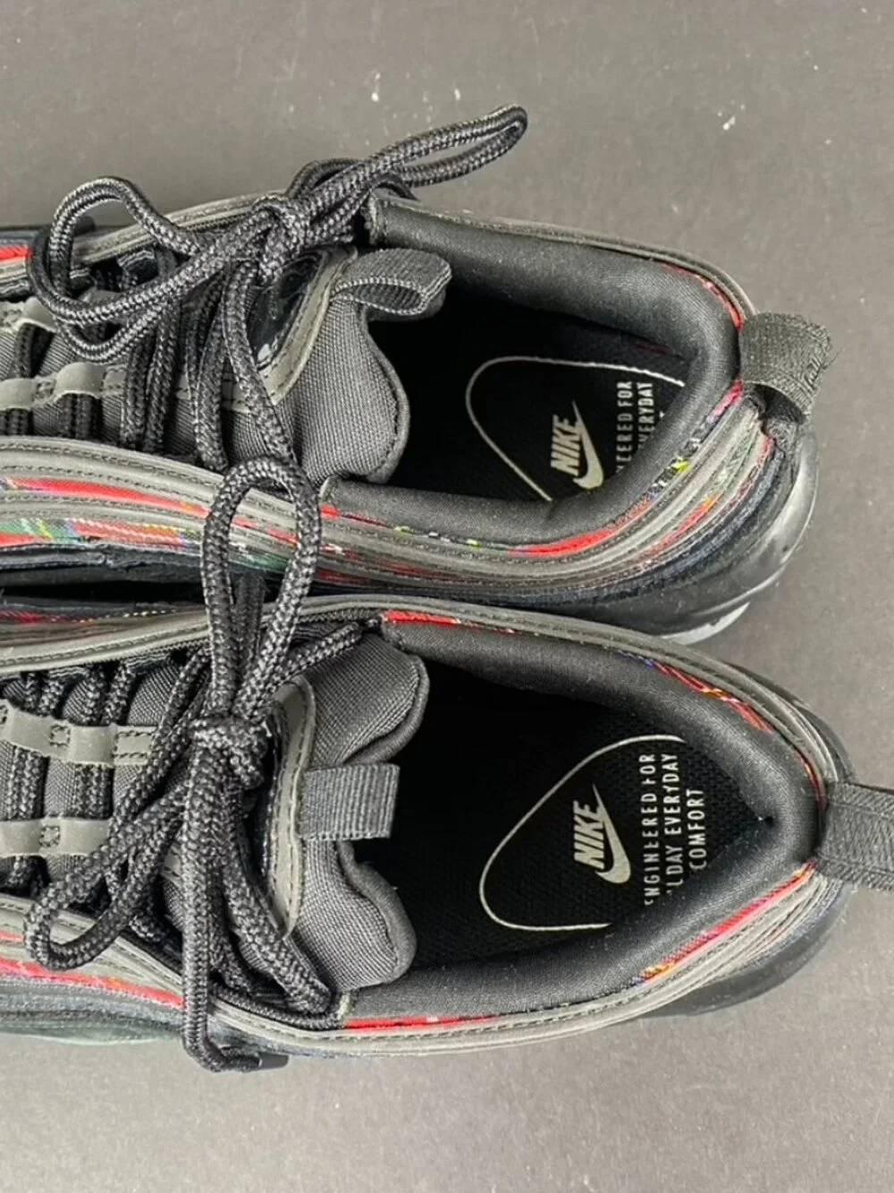 Nike Air Max 97 SE Tartan Black University Red Sneakers Size 7.5
